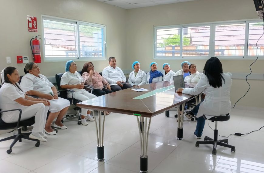 Capacitaci&oacute;n en bioseguridad fortalece la calidad en la atenci&oacute;n en el Hospital Municipal Pablo Morrobel Jim&eacute;nez