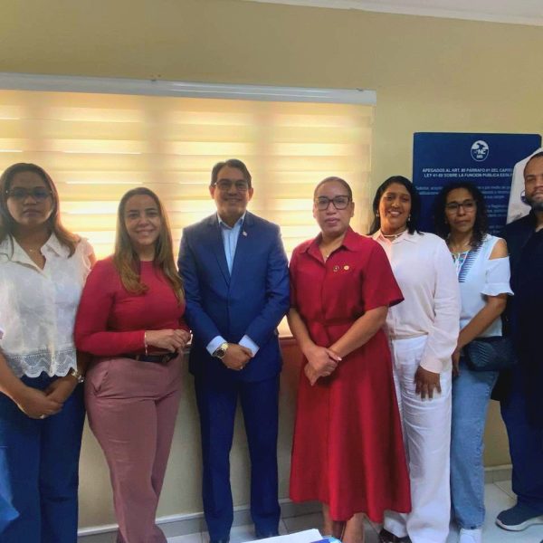 Fortalecen acciones para mejorar la calidad en la atenci&oacute;n a usuarios en el Hospital Municipal Pablo Morrobel Jim&eacute;nez