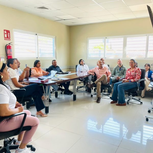 Fortaleciendo la gesti&oacute;n institucional Hospital Municipal Pablo Morrobel Jim&eacute;nez realiza reuni&oacute;n con encargados departamentales