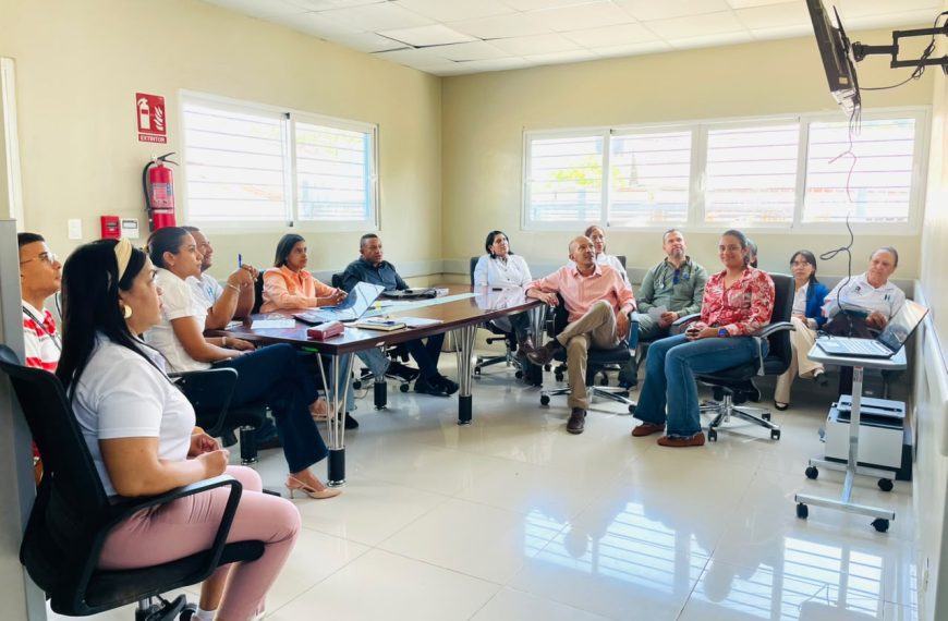 Fortaleciendo la gesti&oacute;n institucional Hospital Municipal Pablo Morrobel Jim&eacute;nez realiza reuni&oacute;n con encargados departamentales